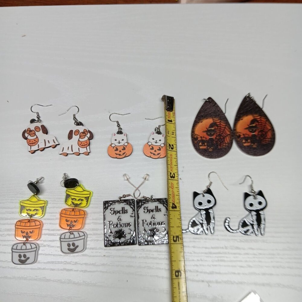 Halloween Earring Lot 6 Pairs Gothic Black Cat Skeleton Ghost Dog Spells Potions - Picture 8 of 9
